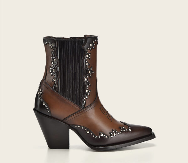 BOTIN CUADRA EN PIEL GENUINA DE BOVINO SALTILLO