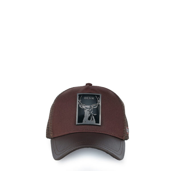GORRA CUADRA CON DISEÑO DE VENADO