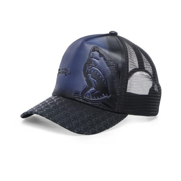 GORRA CUADRA CON DISEÑO DE TIBURON - Image 2